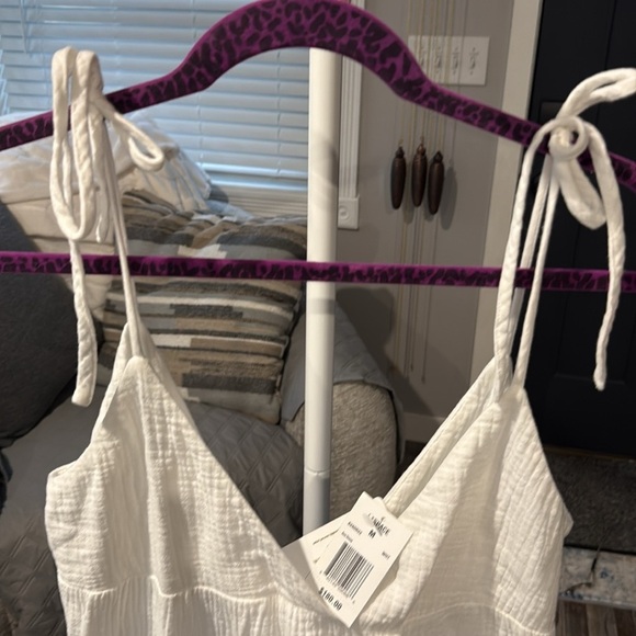 NWT L-space Cover Up/dress Size M. Retail $180. Soft cotton, flirty and romantic - Picture 4 of 5